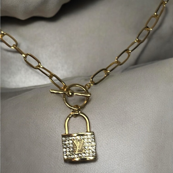 Louis Vuitton Gold Necklace with Padlock Pendant - Picture 1 of 5